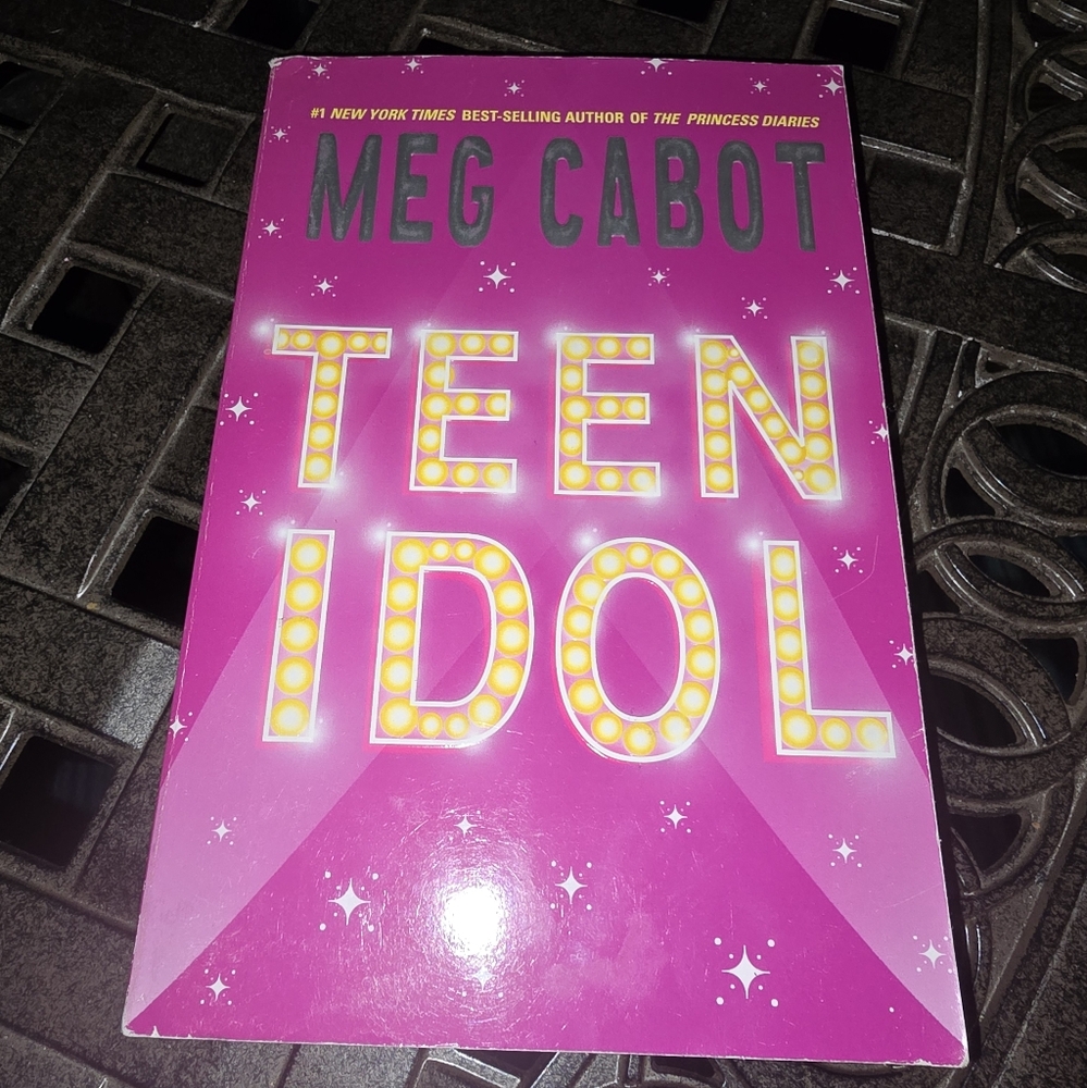 Teen Idol book by Meg Cabot